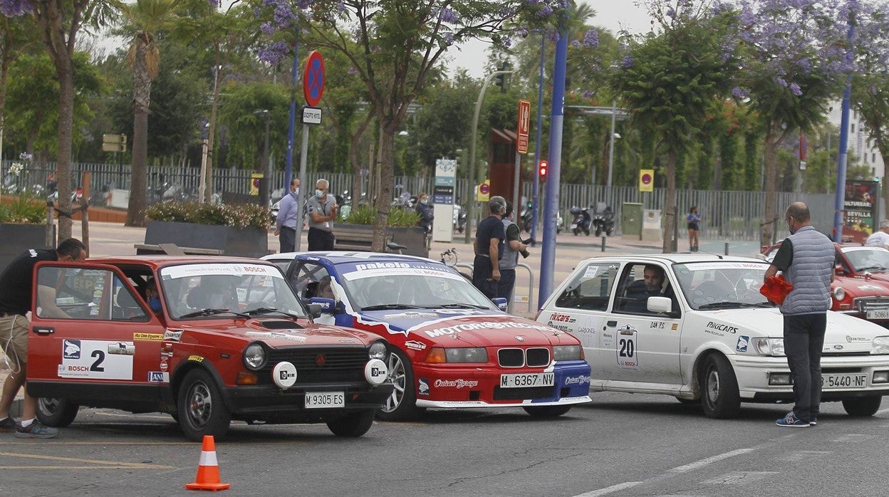 La salida desde Sevilla de la etapa de la Spain Classic Rally, en imágenes