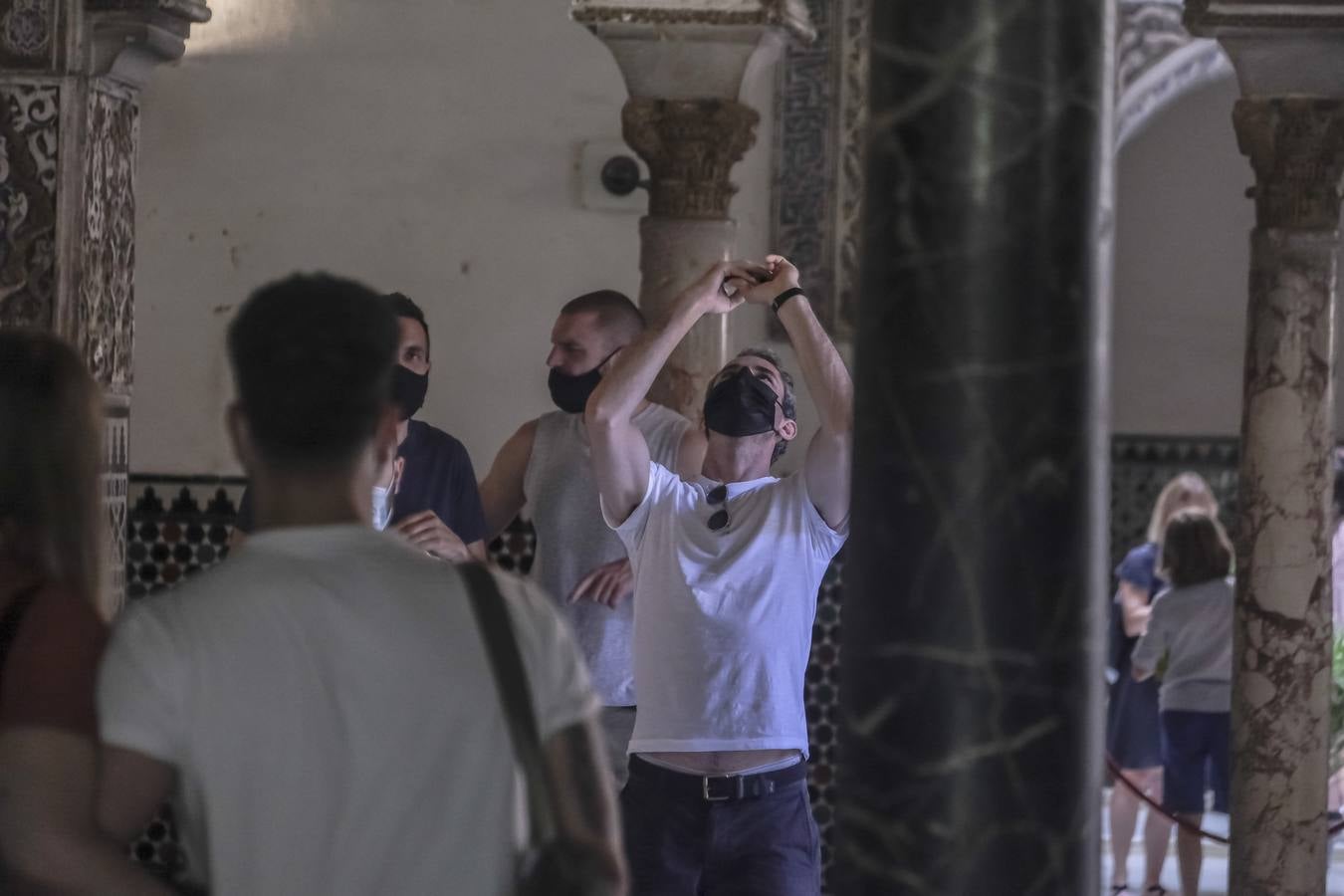 Los turistas vuelven a llenar el Real Alcázar de Sevilla