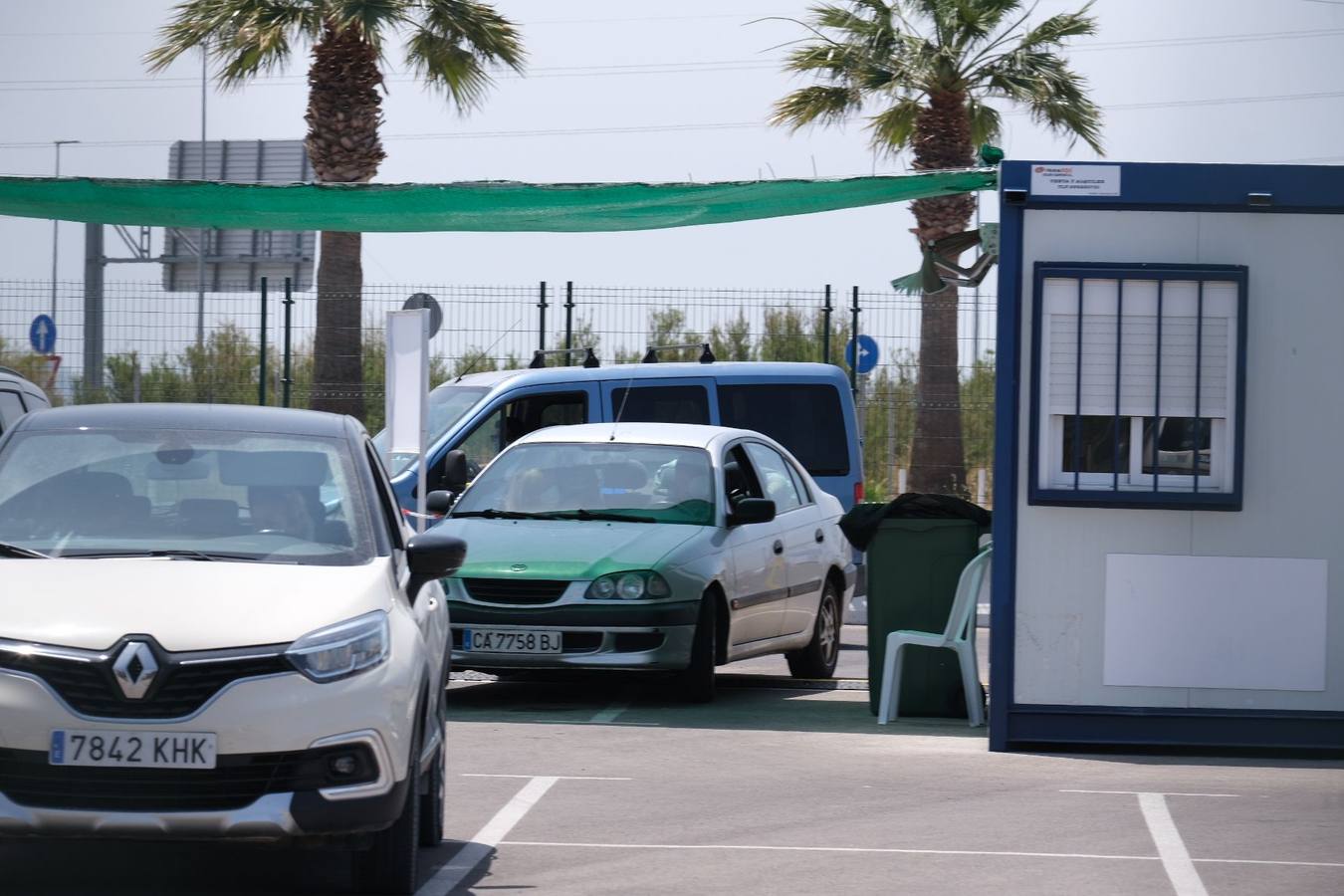 Fotos: colas kilométricas para la vacunación en Navantia