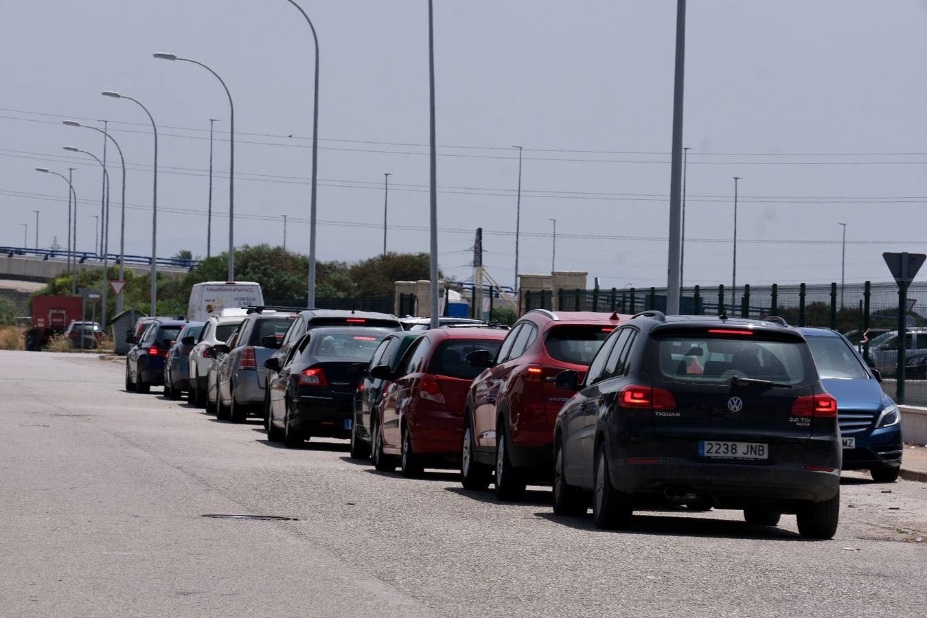 Fotos: colas kilométricas para la vacunación en Navantia