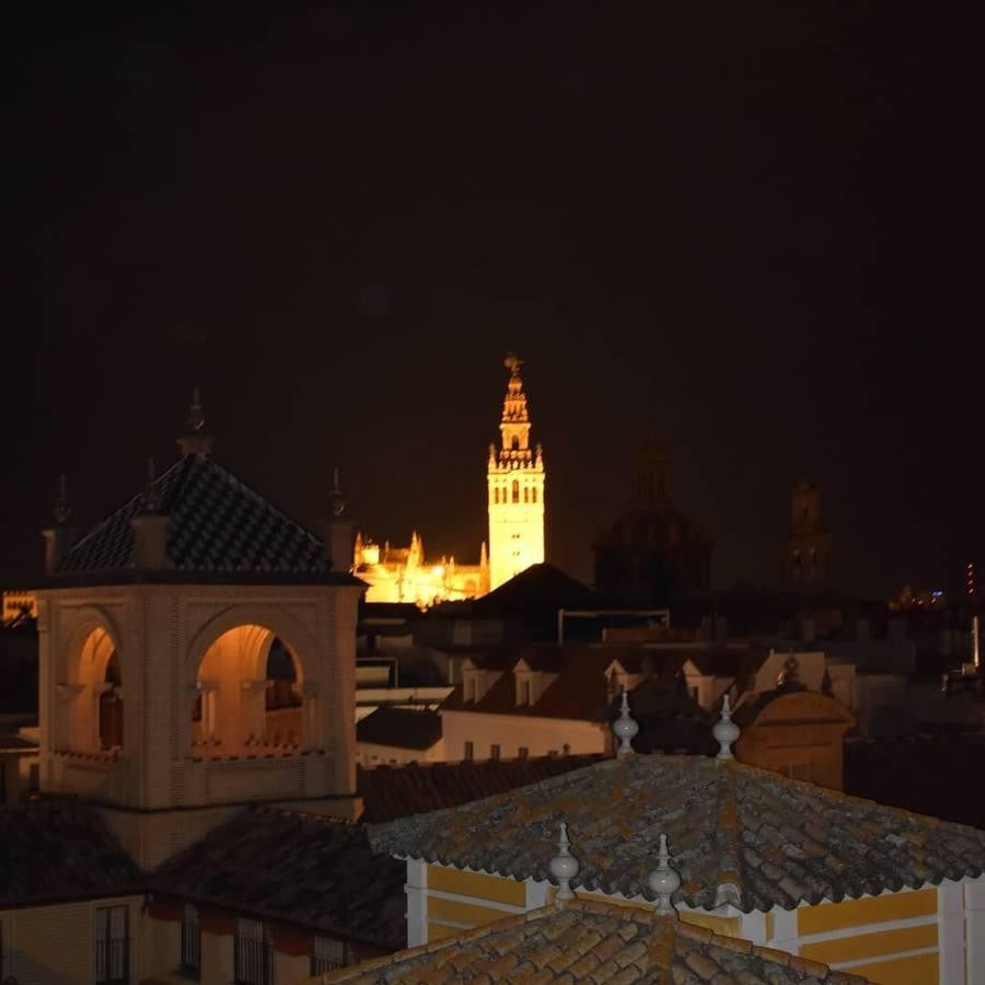 La magia de la Sevilla nocturna, protagonista de las imágenes recibidas en el reto fotográfico de ABC