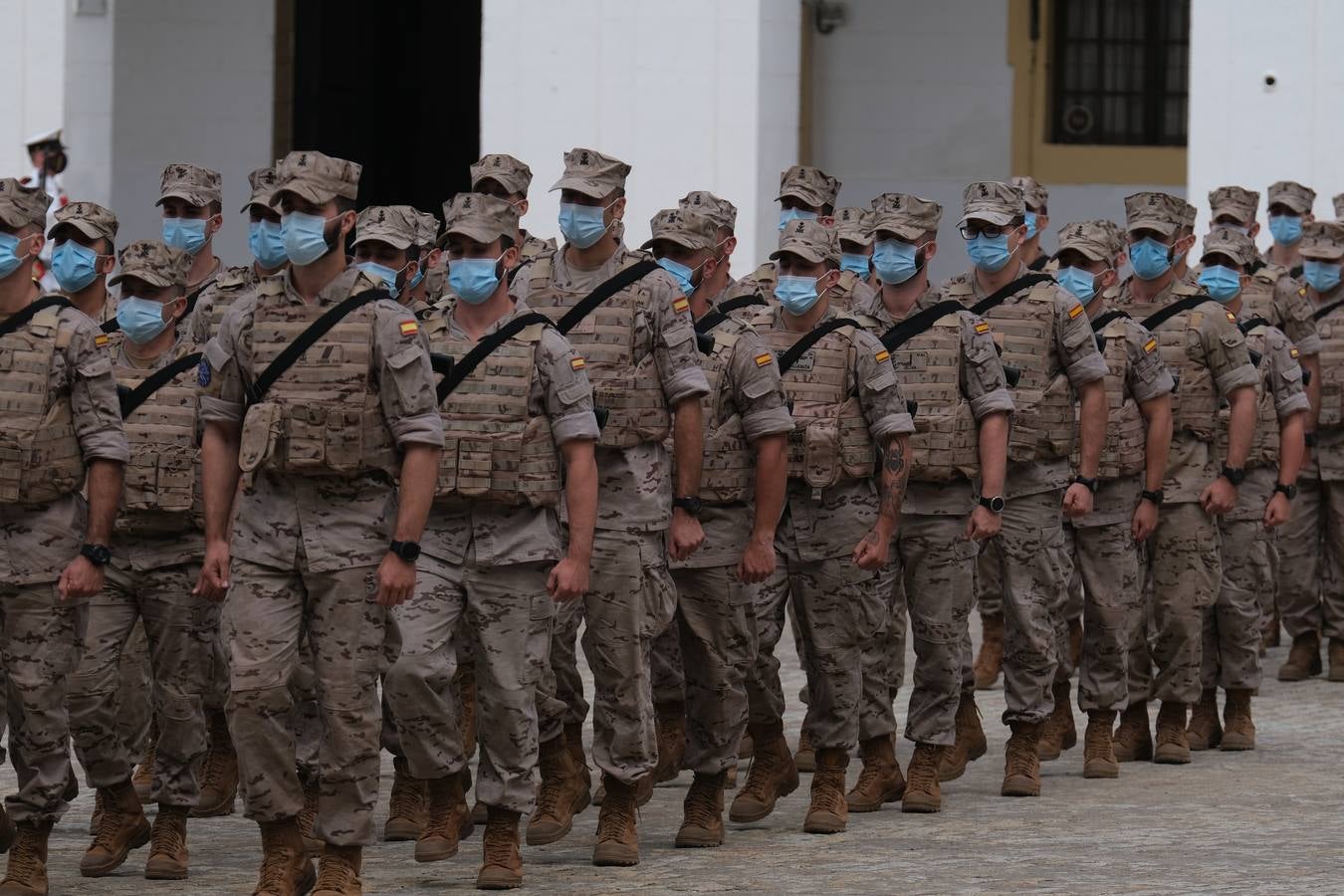 Los infantes de Marina que han llegado de Malí son recibidos en el TEAR