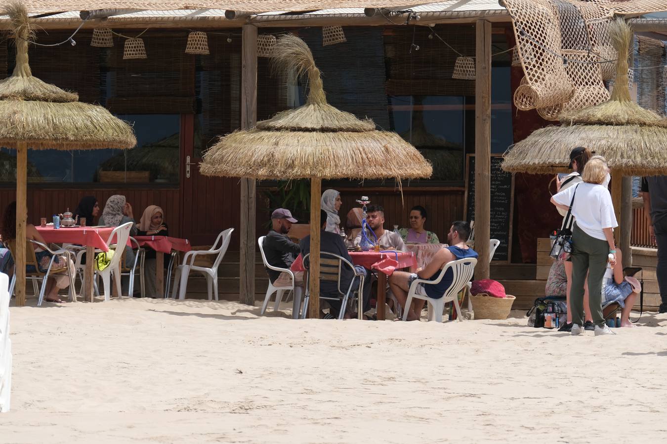 Fotos: Rodaje de &#039;La maniobra de la tortuga&#039; en la playa de Cortadura de Cádiz