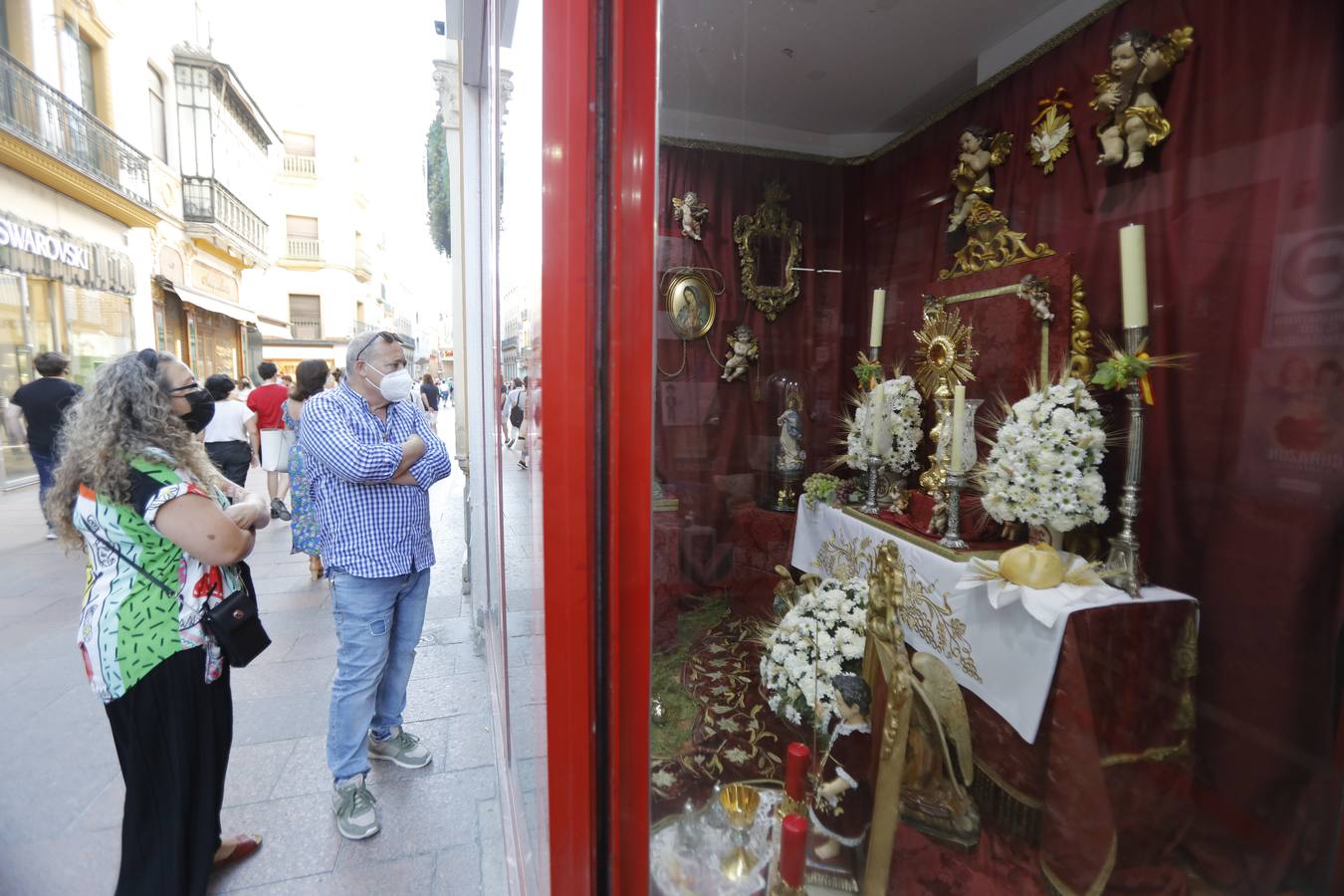 Ambiente previo al Corpus Christi en Sevilla