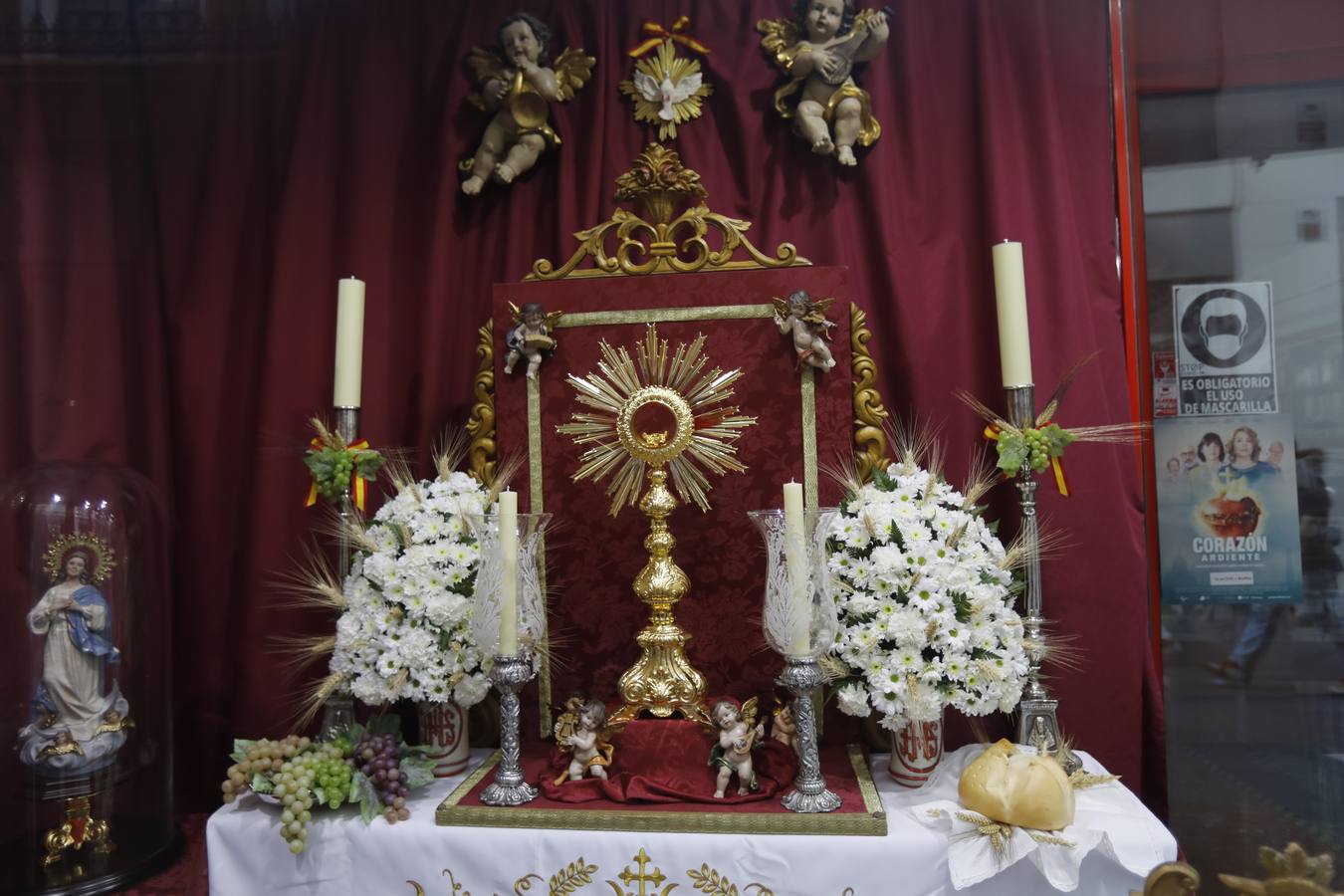 Ambiente previo al Corpus Christi en Sevilla