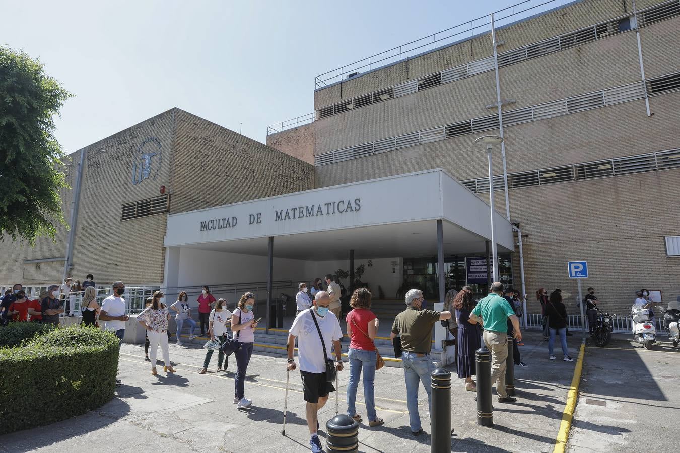 Vacunación en el centro habilitado en la Facultad de Matemáticas de Sevilla