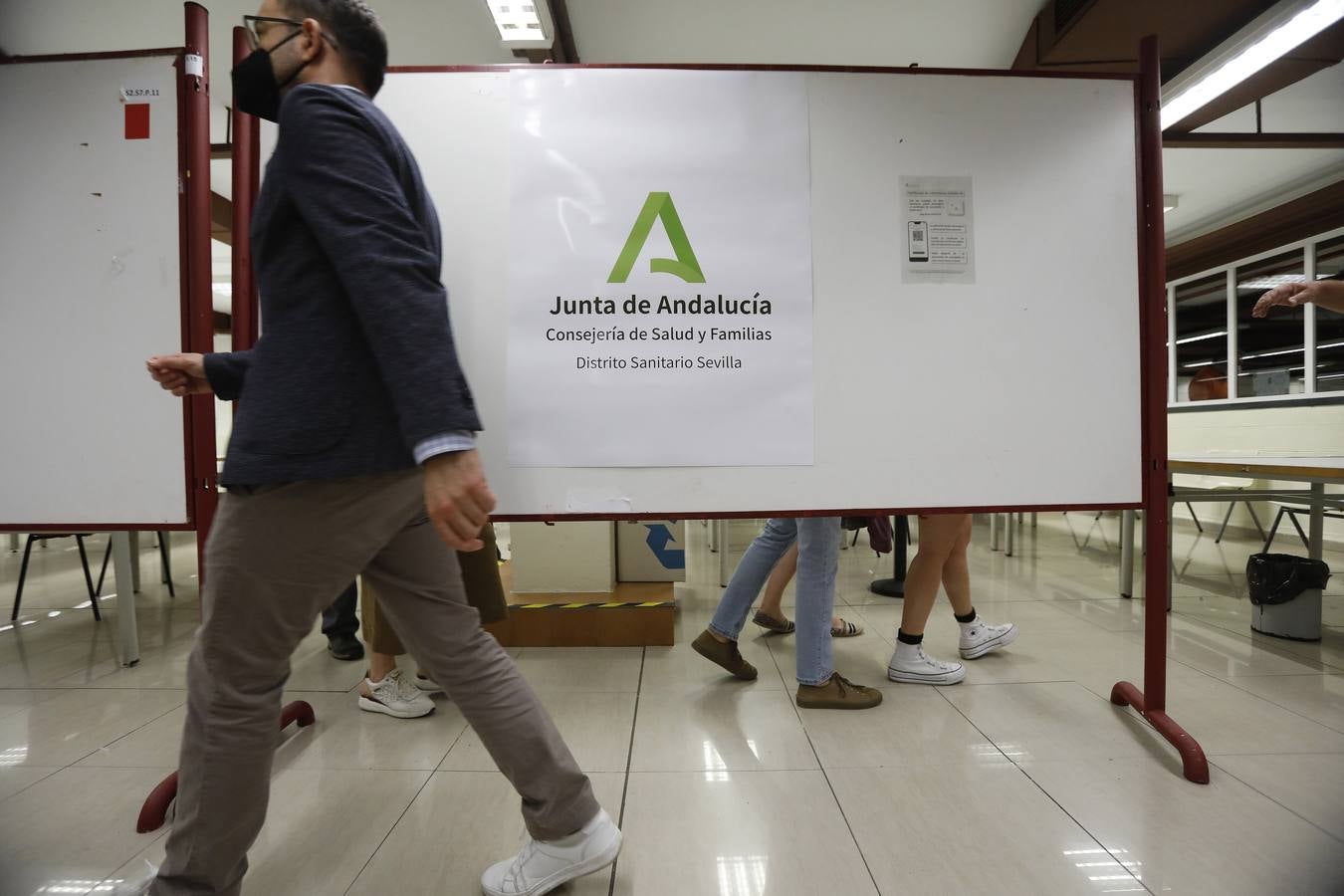 Vacunación en el centro habilitado en la Facultad de Matemáticas de Sevilla