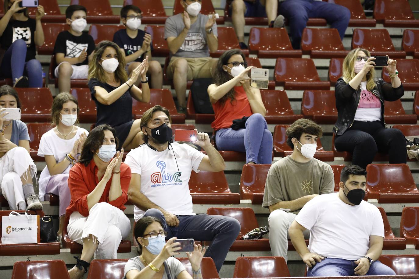 Las mejores imágenes del partido de baloncesto España-Bélgica en Córdoba