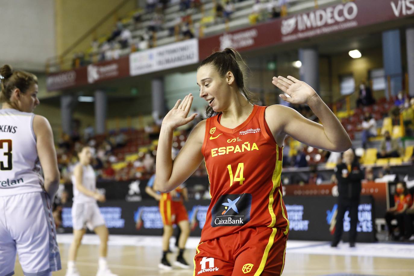 Las mejores imágenes del partido de baloncesto España-Bélgica en Córdoba