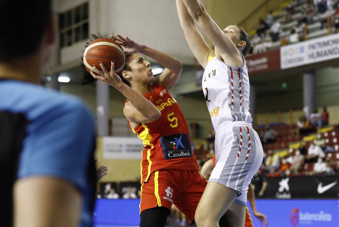 Las mejores imágenes del partido de baloncesto España-Bélgica en Córdoba