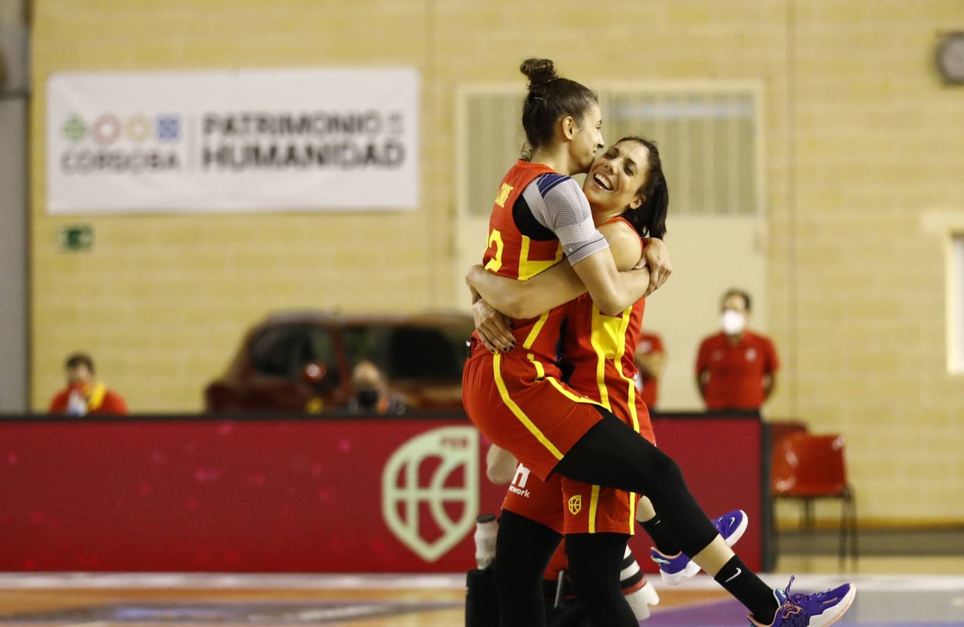 Las mejores imágenes del partido de baloncesto España-Bélgica en Córdoba