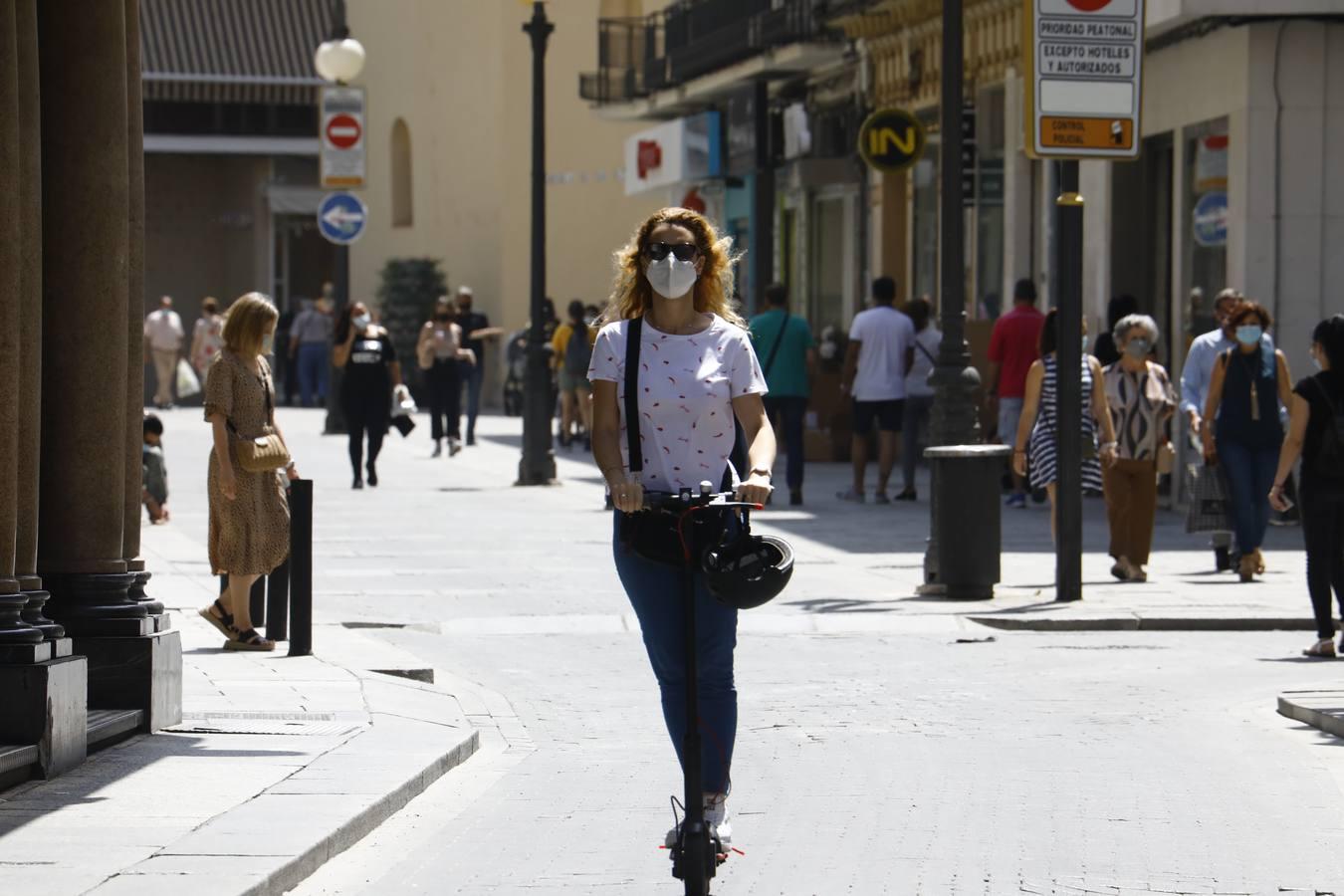 El auge de los patinetes eléctricos en Córdoba, en imágenes