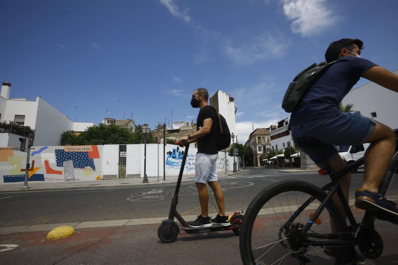 El auge de los patinetes eléctricos en Córdoba, en imágenes