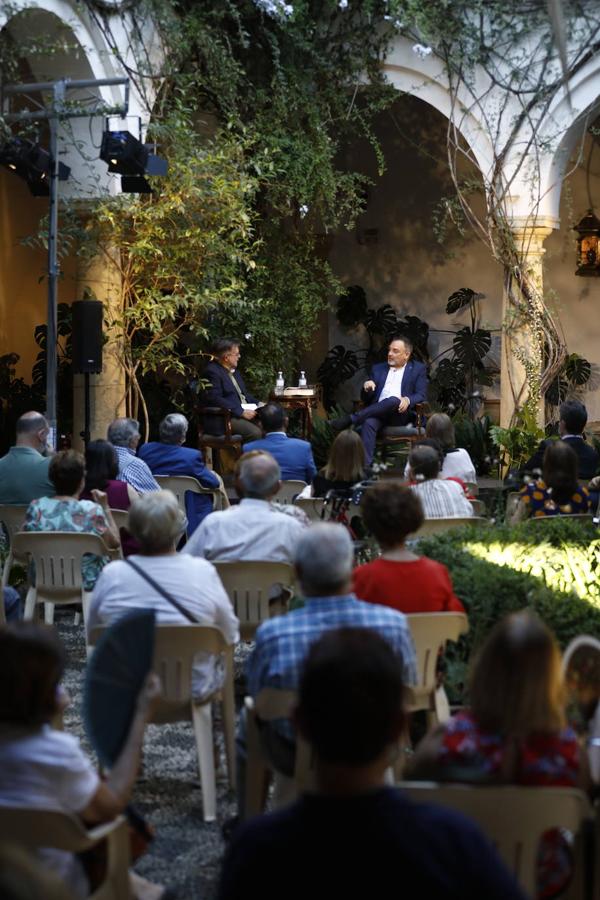 La presencia de Sánchez Adalid en el Foro Cultural de ABC Córdoba, en imágenes