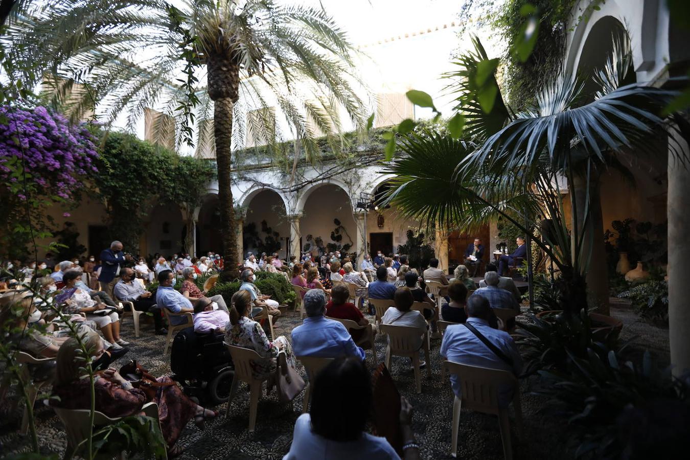 La presencia de Sánchez Adalid en el Foro Cultural de ABC Córdoba, en imágenes