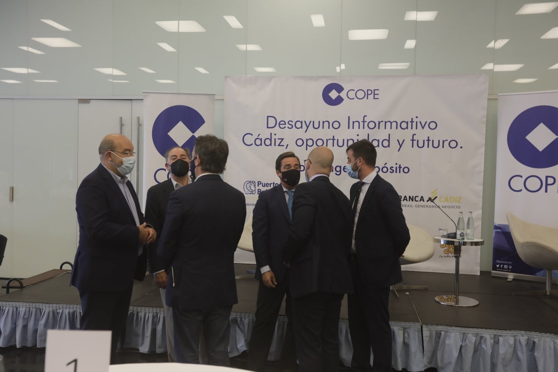 En imágenes: Desayuno informativo &#039;Cádiz, oportunidad y futuro