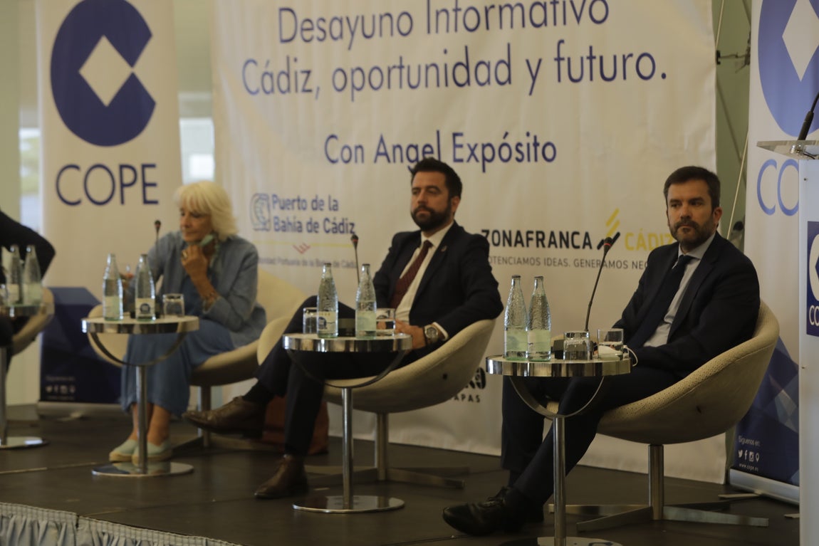 En imágenes: Desayuno informativo &#039;Cádiz, oportunidad y futuro