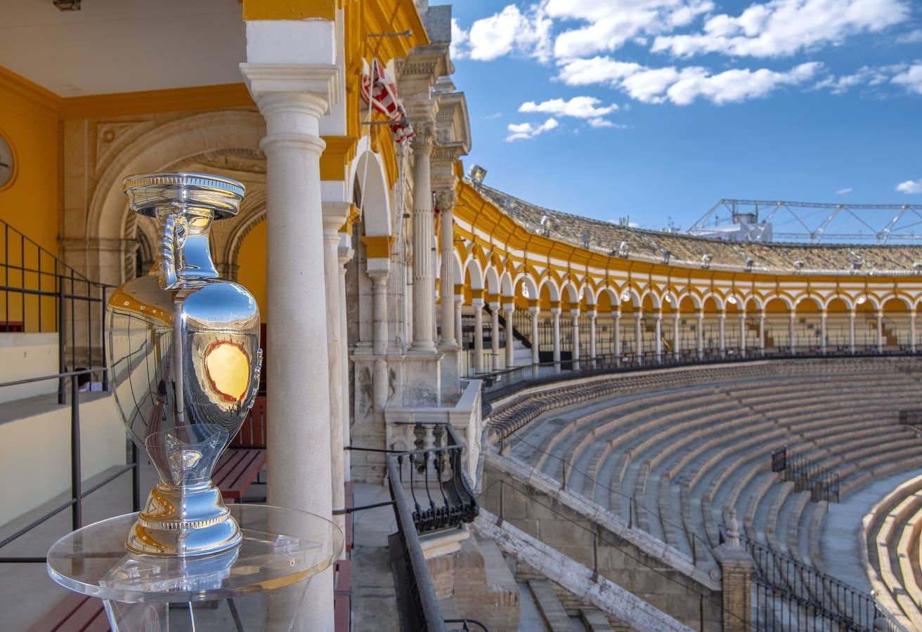 La Eurocopa se pasea por Sevilla