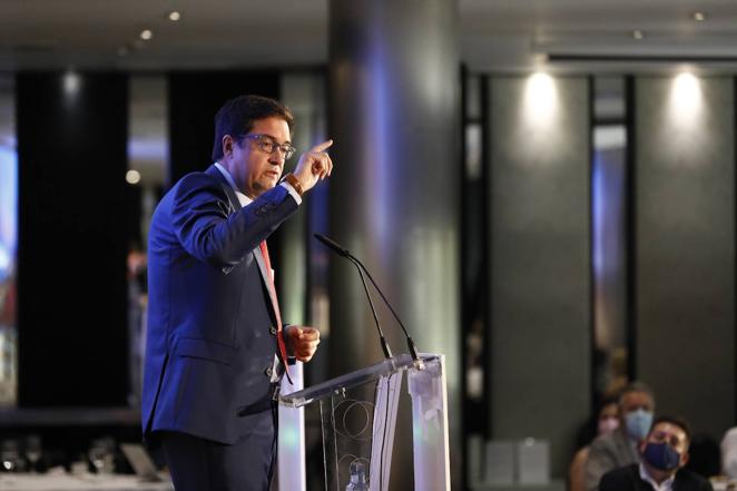 En imágenes, el presidente de Paradores, en la Mirada Económica de ABC Córdoba