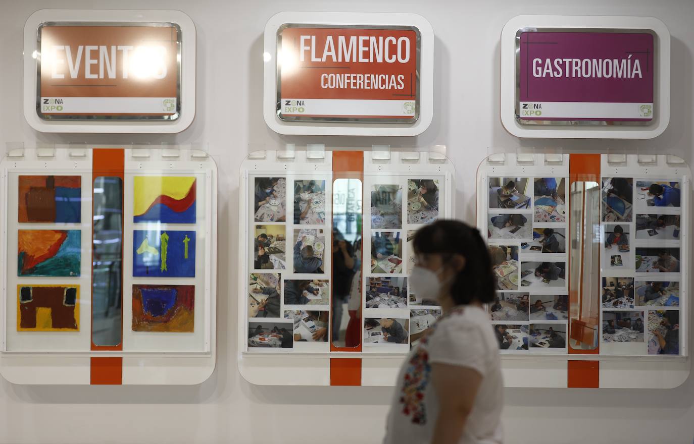 La exposición de Down Córdoba en el centro comercial La Sierra, en imágenes