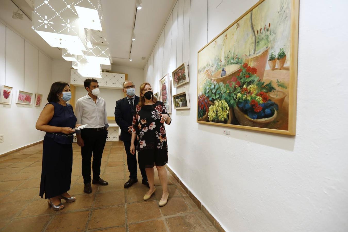 La exposición &quot;El color en los Patios de Córdoba&quot; de Viana, en imágenes