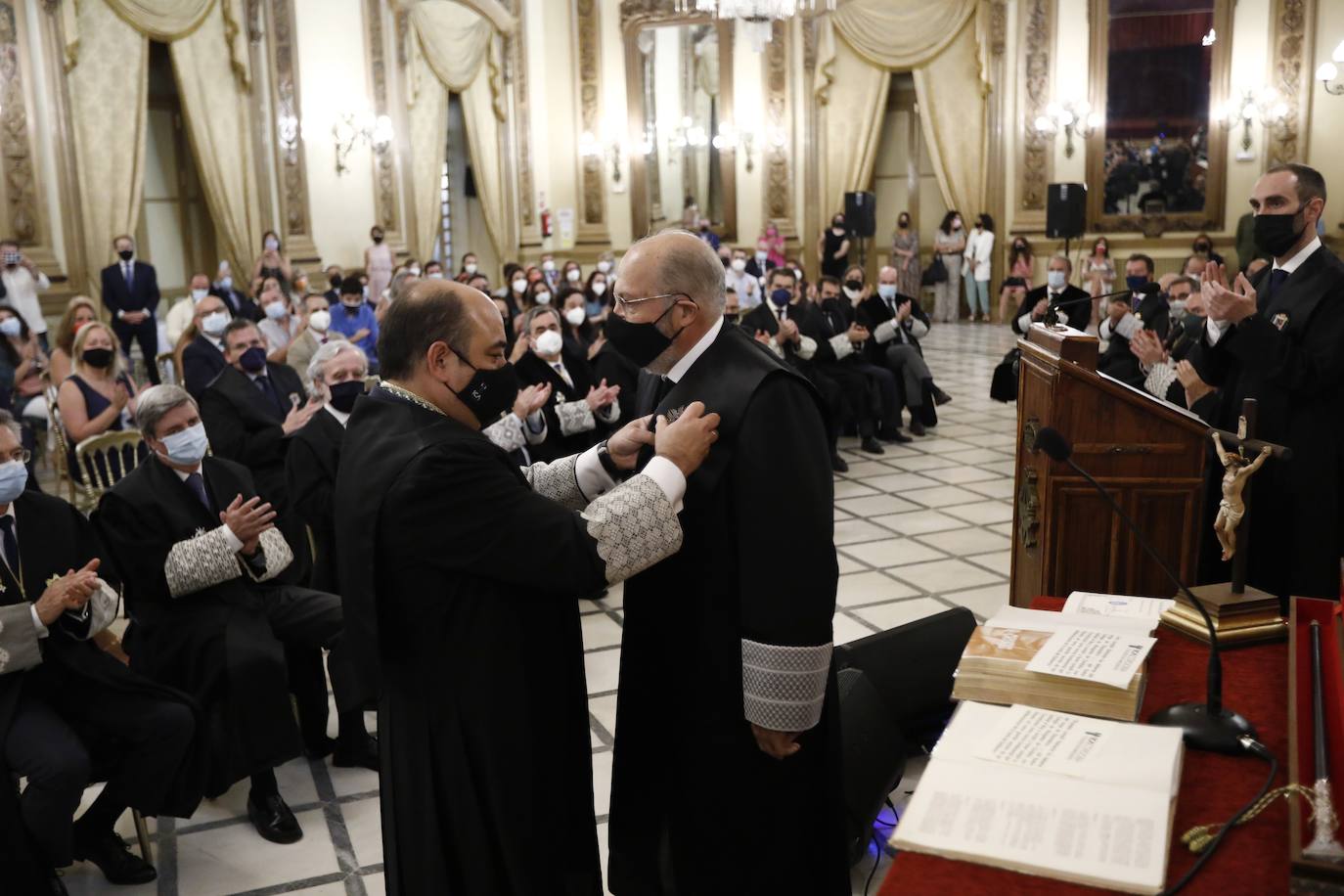 La toma de posesión del nuevo decano de los abogados de Córdoba, en imágenes