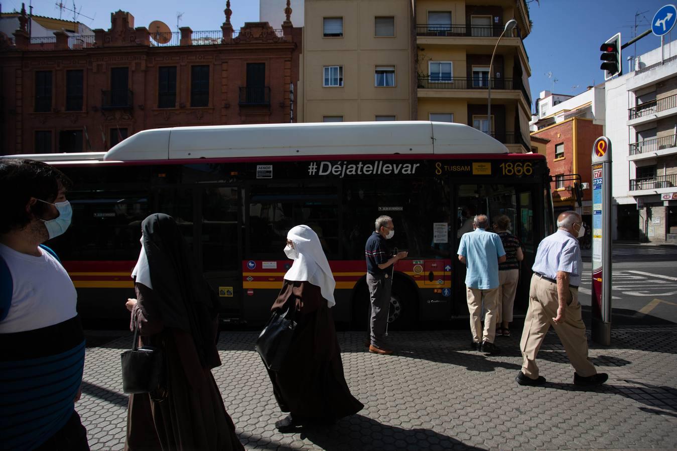 La huelga de Tussam en Sevilla apenas afecta a los usuarios: algunas colas y esperas un poco más largas