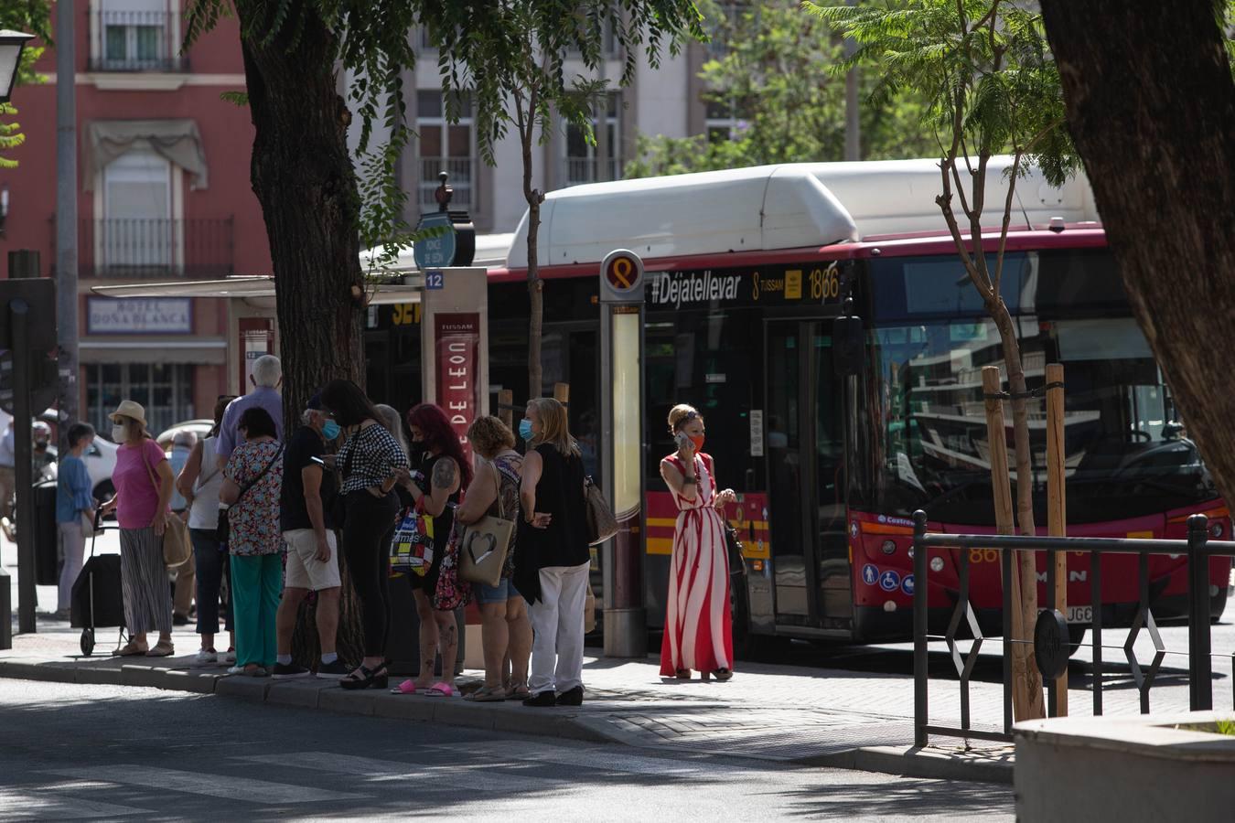 La huelga de Tussam en Sevilla apenas afecta a los usuarios: algunas colas y esperas un poco más largas