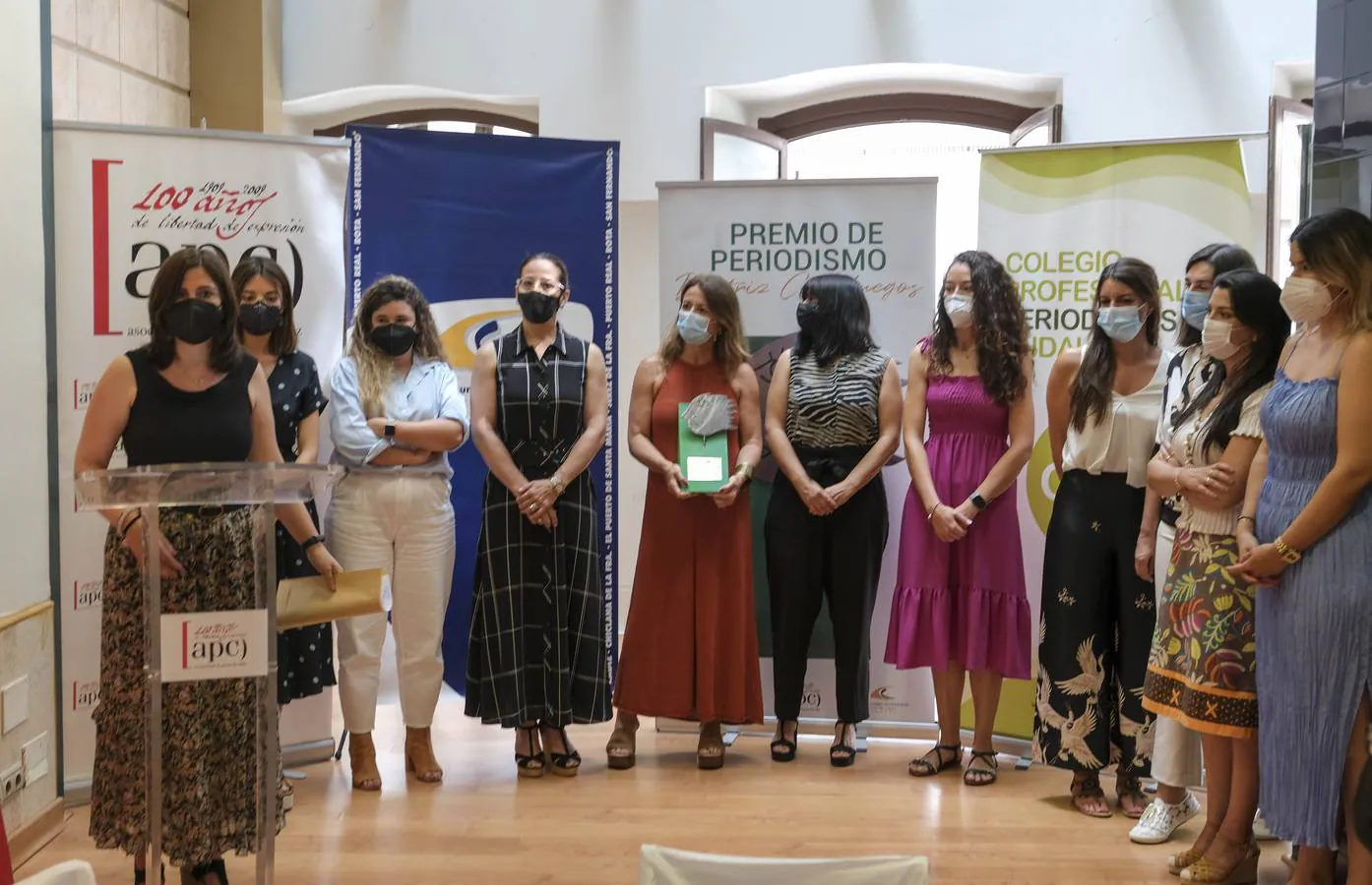 Fotos: Entrega del premio Beatriz Cienfuegos en la Asociación de la Prensa de Cádiz