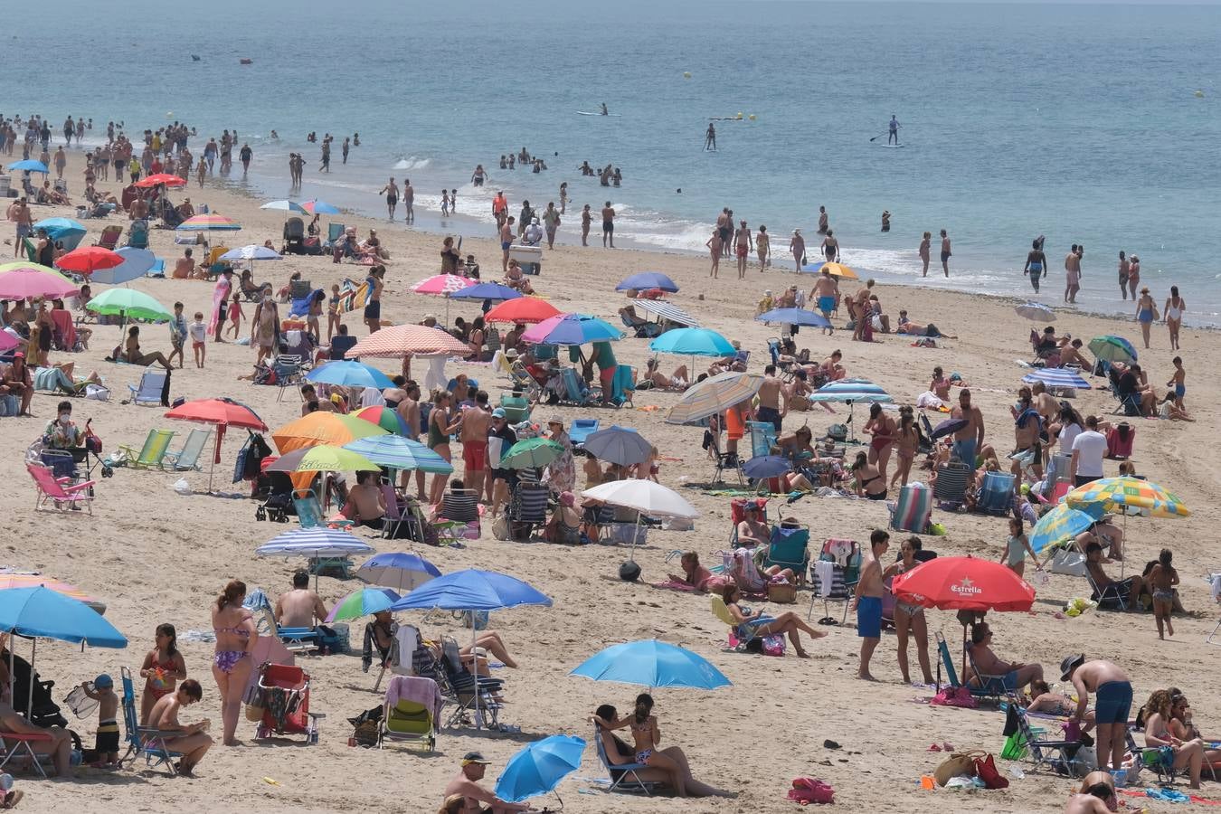 Fotos: Las playas de Cádiz capital siguen sin vigilancia policial