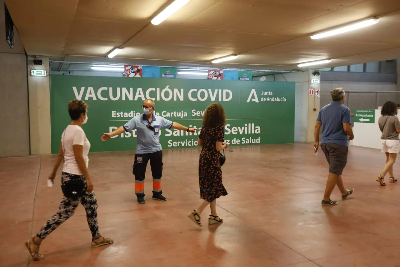 Vacunación en el estadio de la Cartuja de Sevilla
