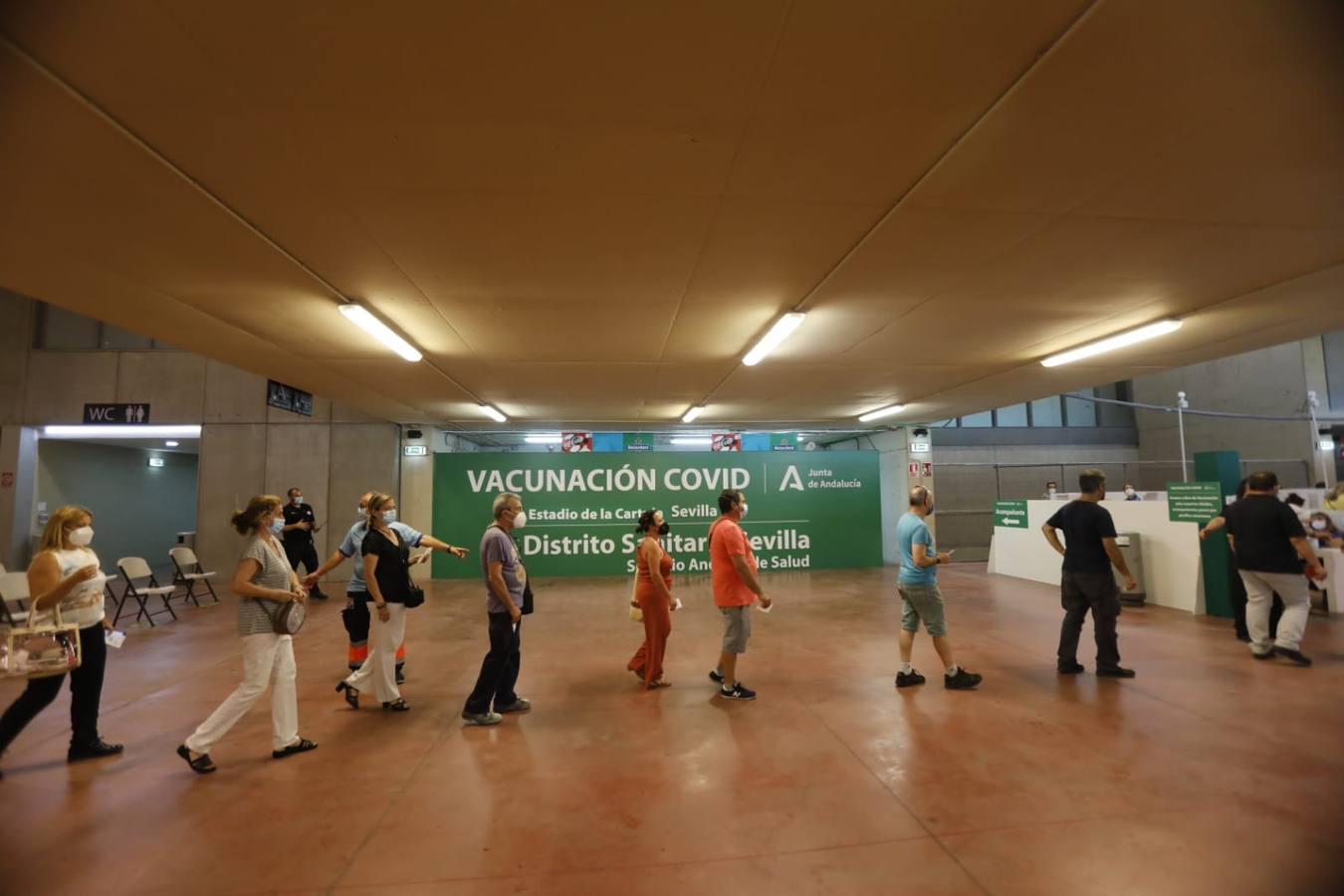 Vacunación en el estadio de la Cartuja de Sevilla