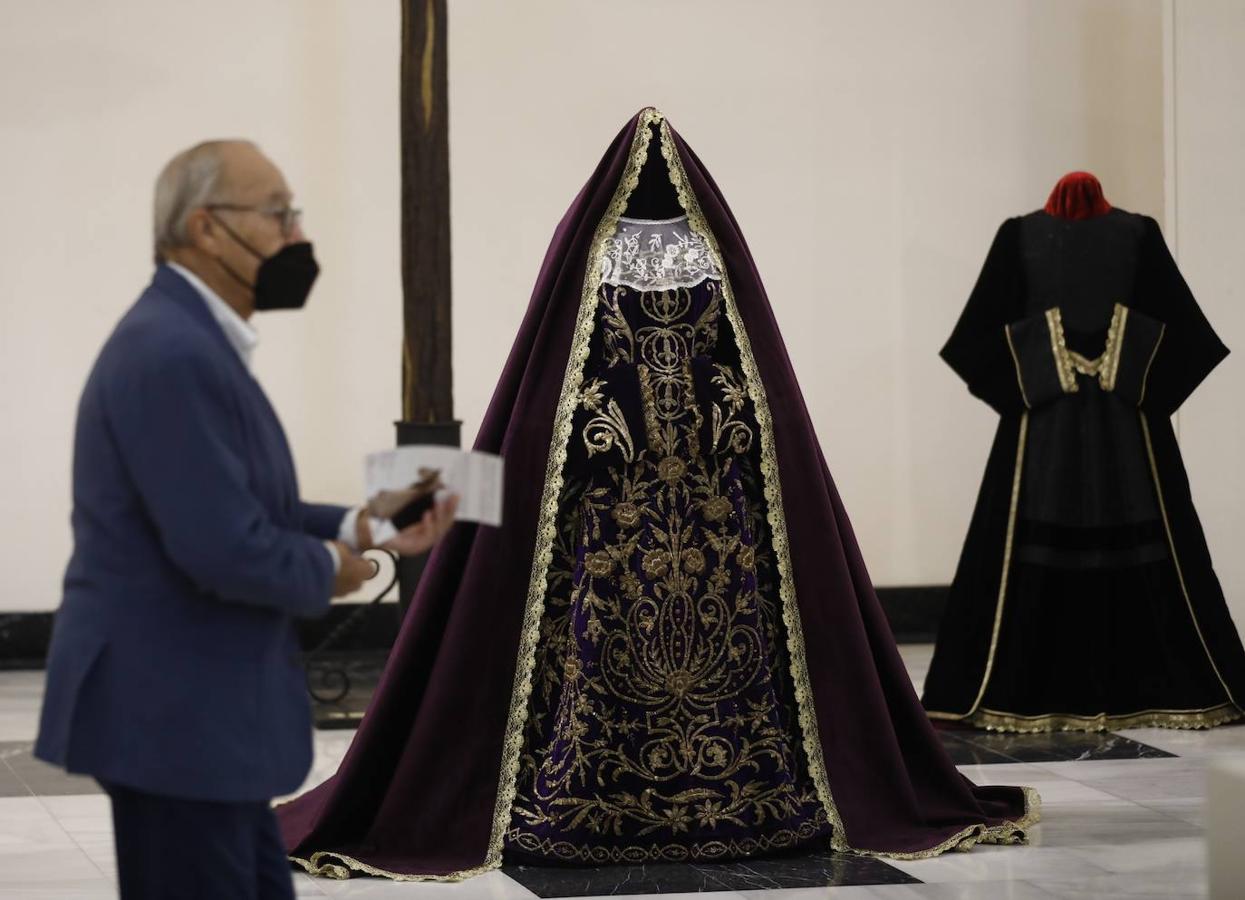 La exposición del aniversario de la Quinta Angustia de Córdoba, en imágenes