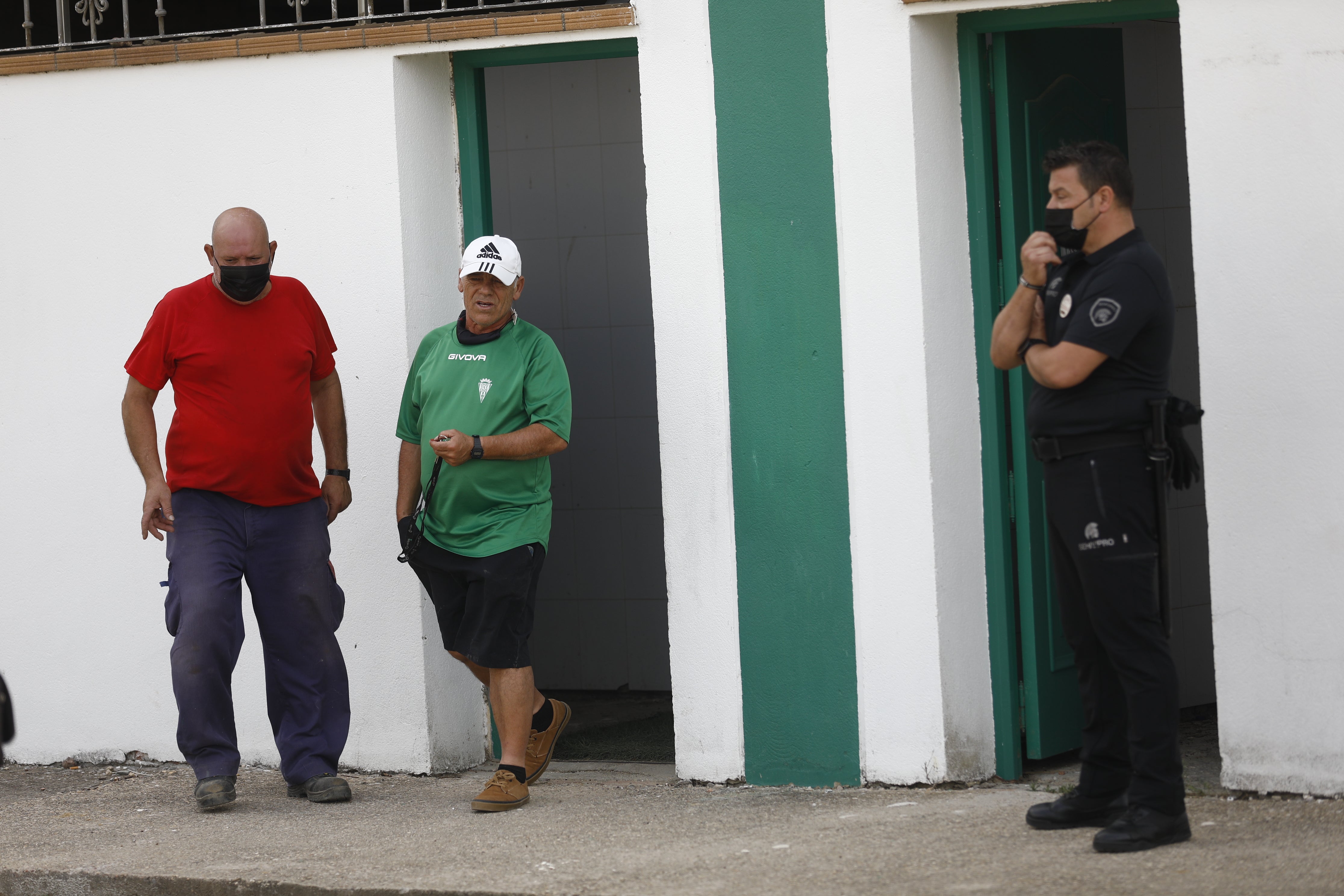 La toma de control de la Ciudad Deportiva por Tremón, en imágenes