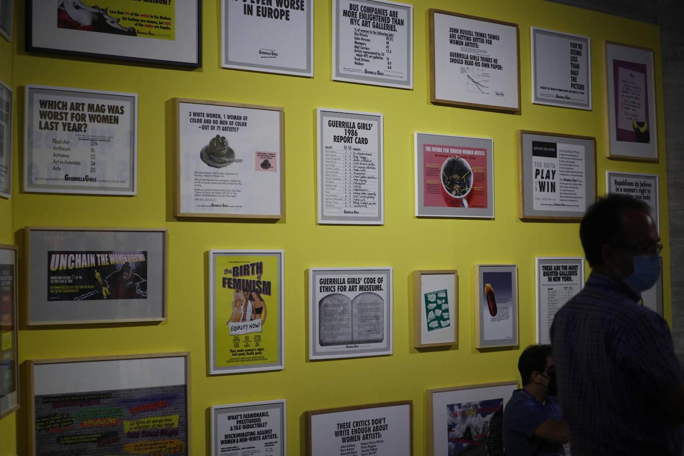 La exposición de Guerrilla Girls y Tete Álvarez en el C3A de Córdoba, en imágenes