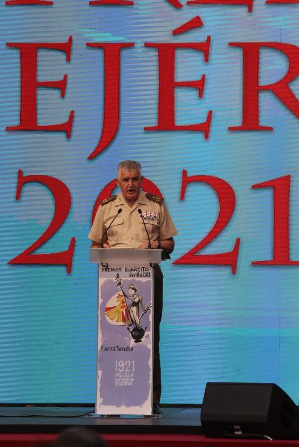 58 edición de los 'Premios Ejército' en la Plaza de España de Sevilla