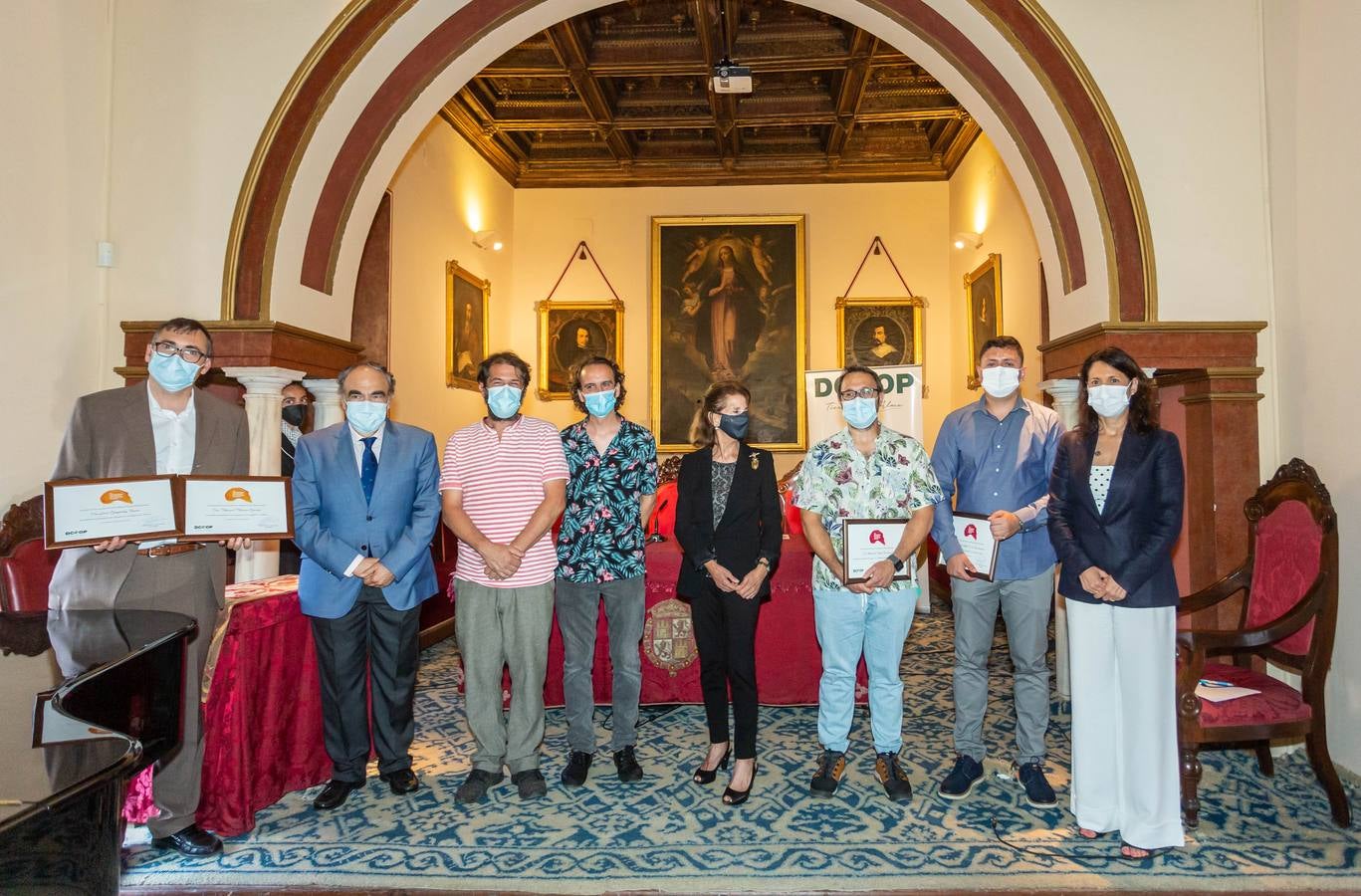 Entrega de los premios en la Real Academia de Bellas Artes de Santa Isabel de Hungría en Sevilla.