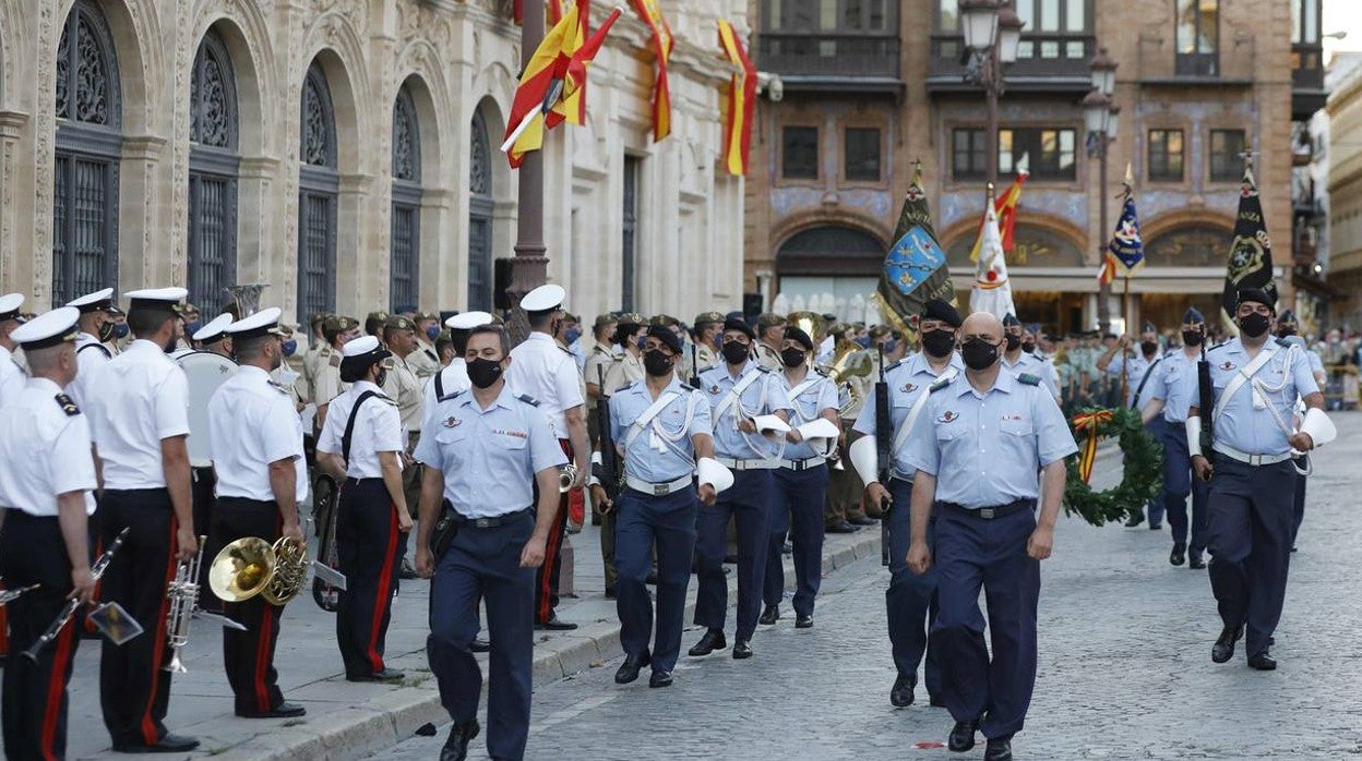 Retreta militar por el centenario de Tablada