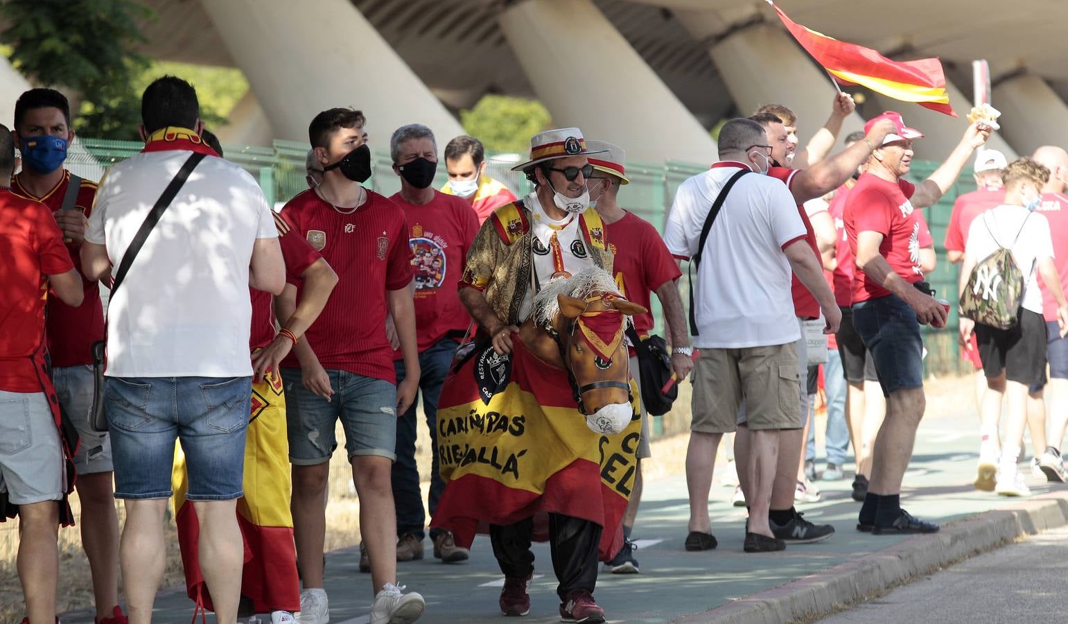 La Eurocopa se vive en las calles de Sevilla