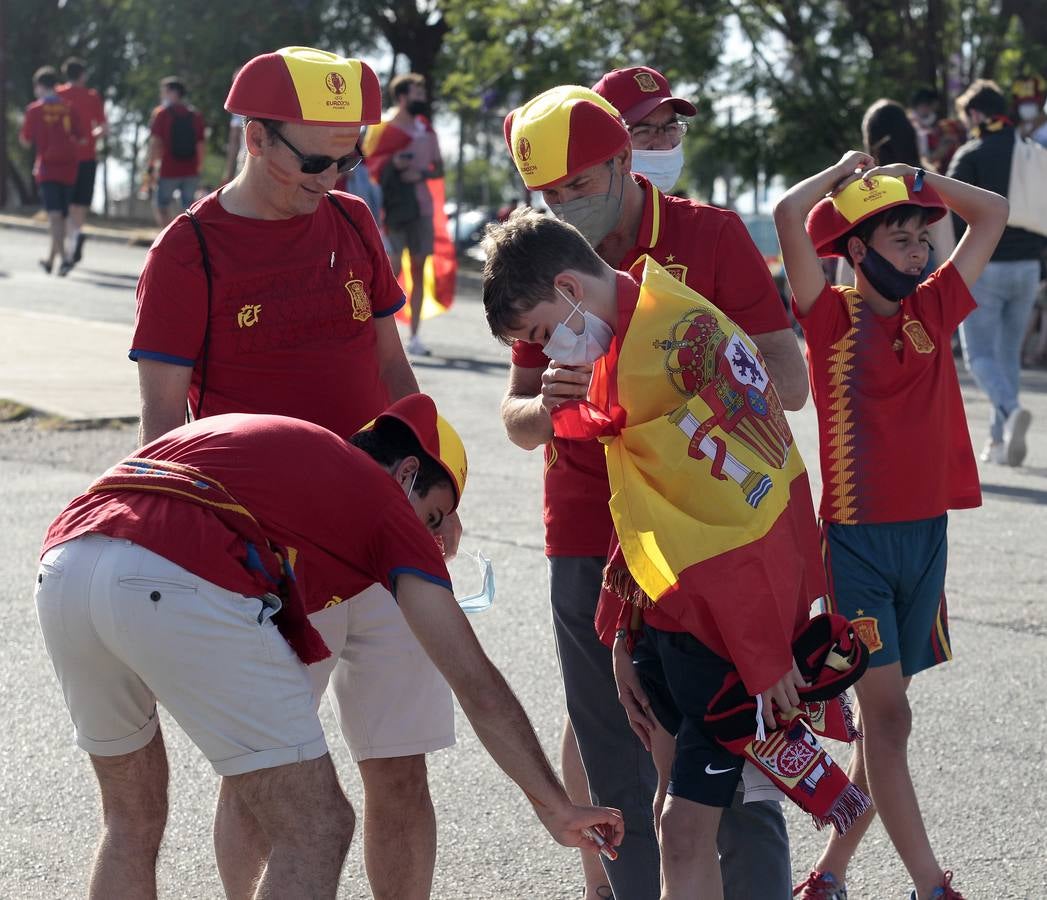 La Eurocopa se vive en las calles de Sevilla