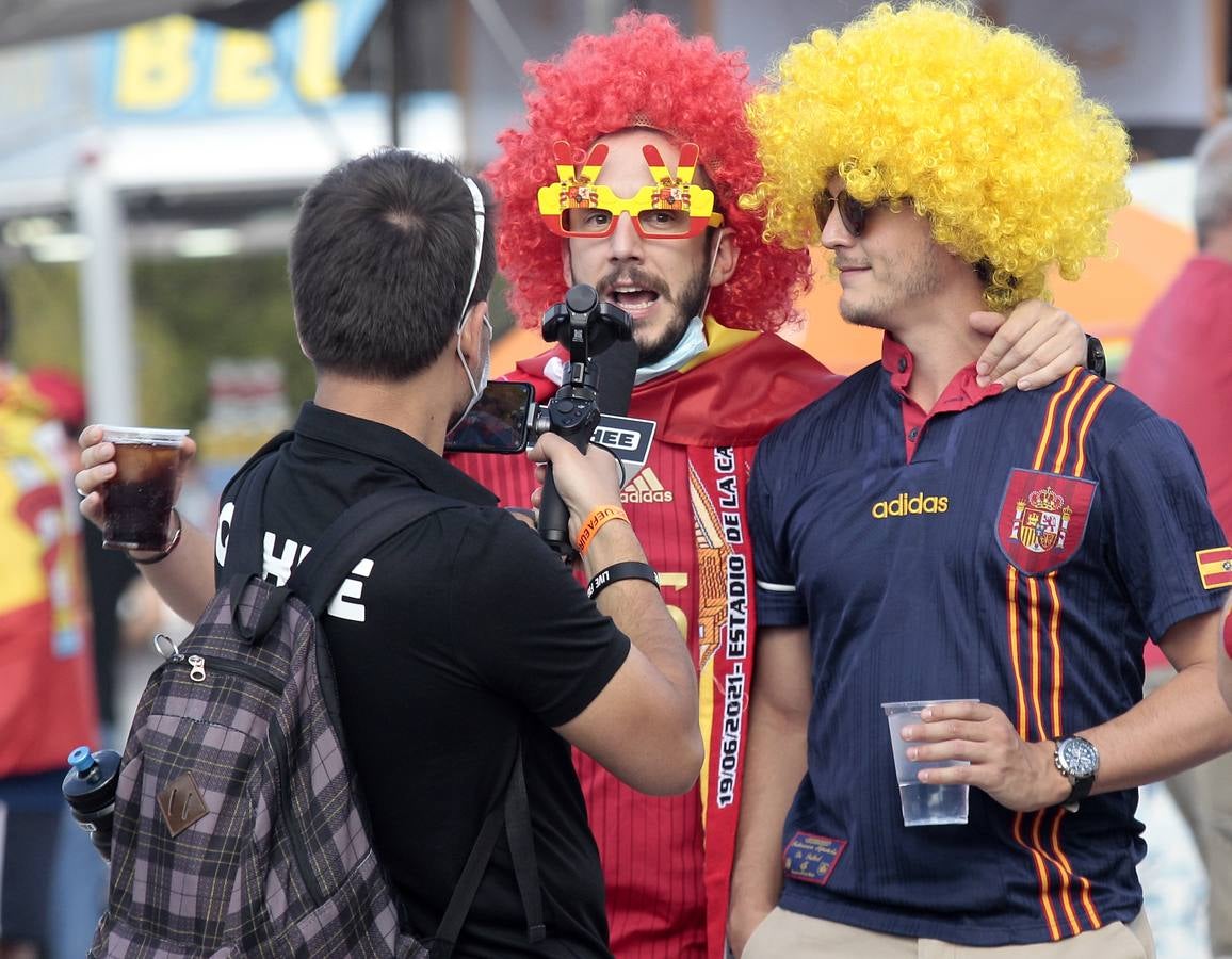 La Eurocopa se vive en las calles de Sevilla