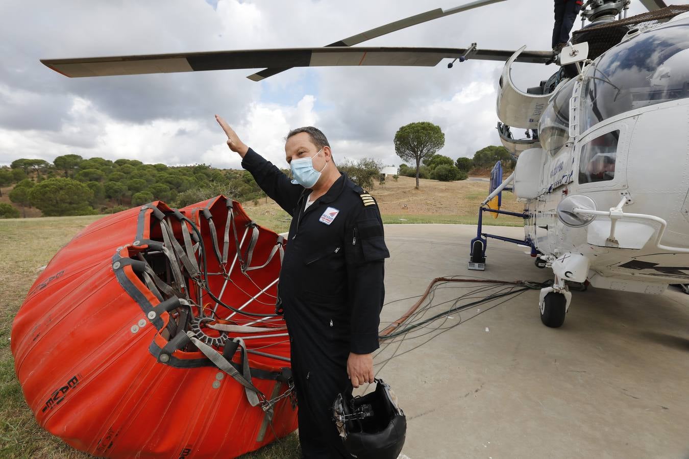 Los helicópteros Súper Puma, preparados contra el fuego