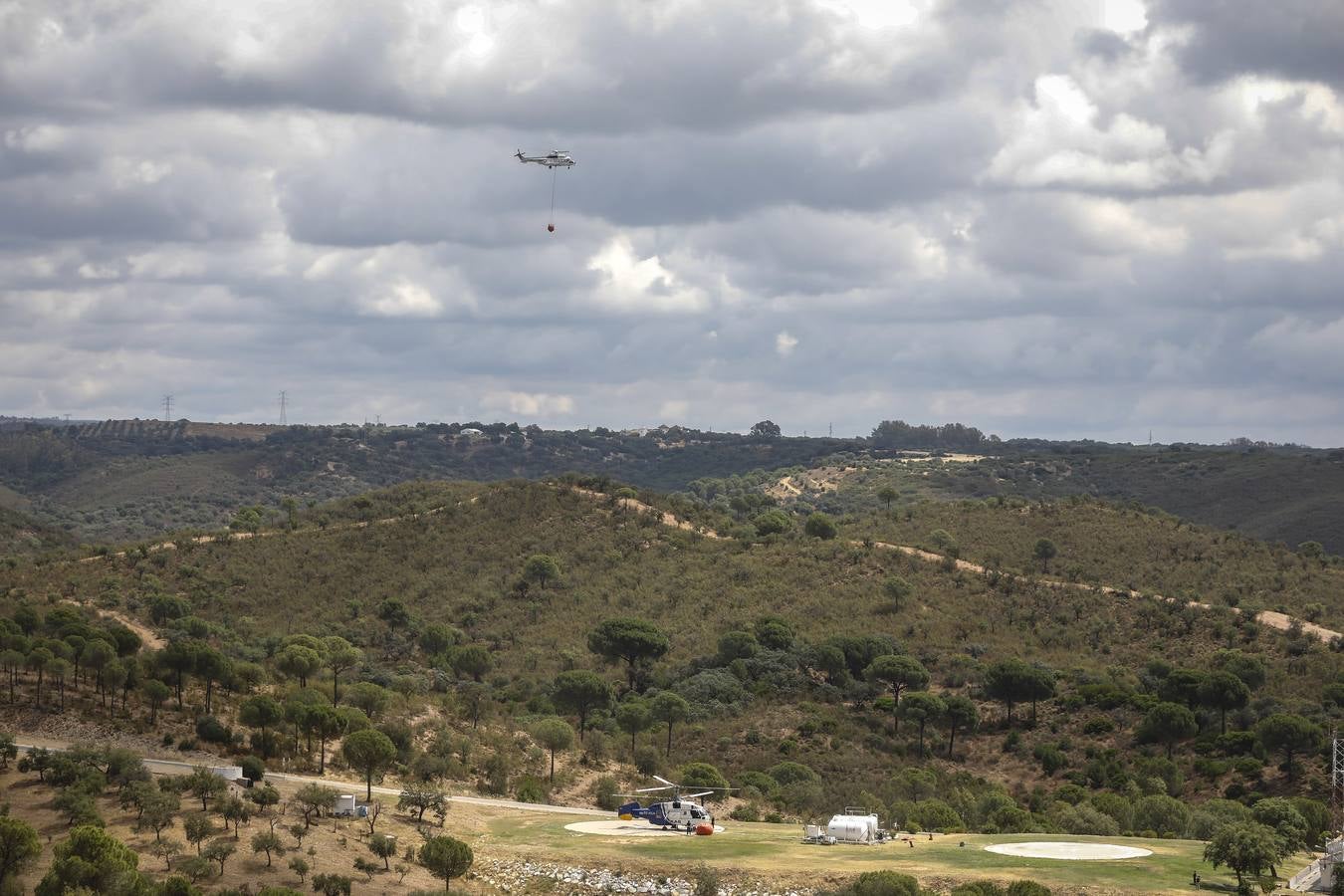 Los helicópteros Súper Puma, preparados contra el fuego