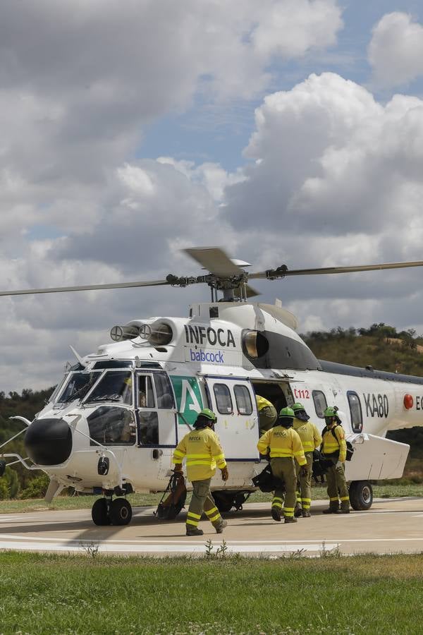 Los helicópteros Súper Puma, preparados contra el fuego