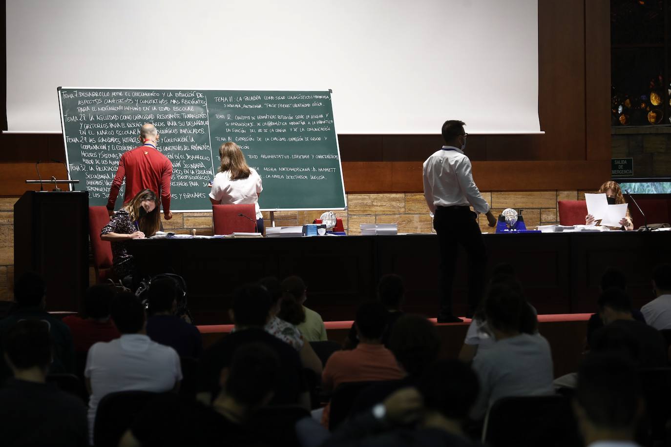 En imágenes, las oposiciones al cuerpo de profesores en Córdoba