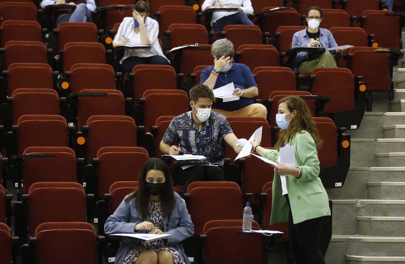 En imágenes, las oposiciones al cuerpo de profesores en Córdoba