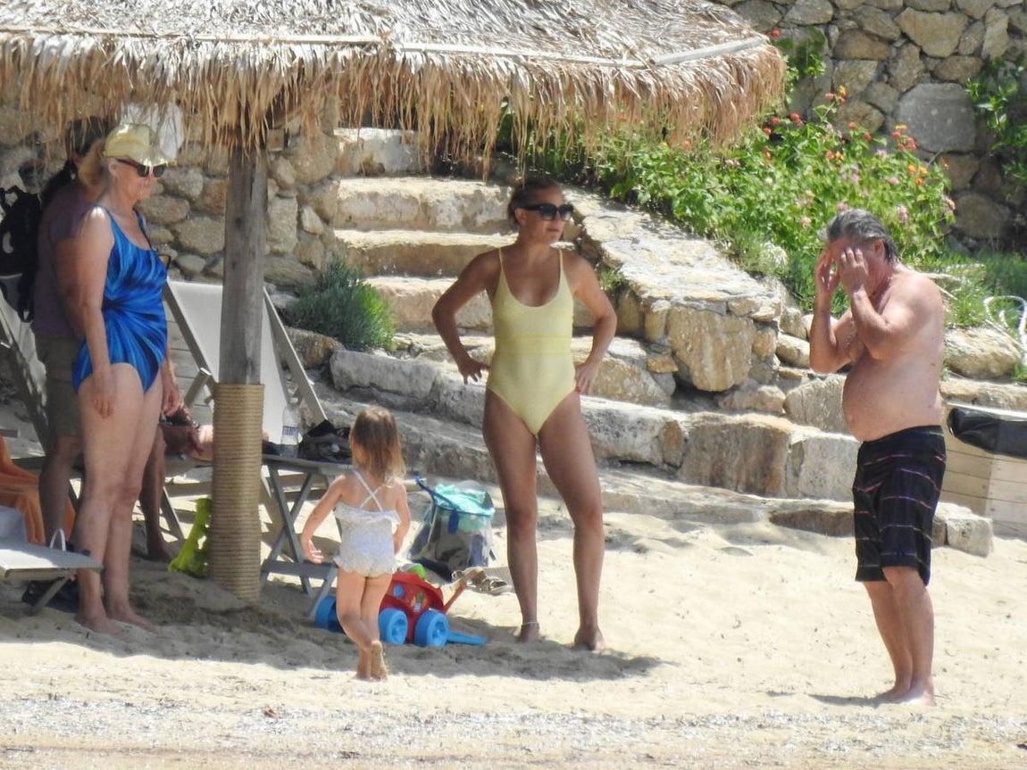 Las actrices Goldie Hawn y Kate Hudson, madre e hija, en Mikonos. 