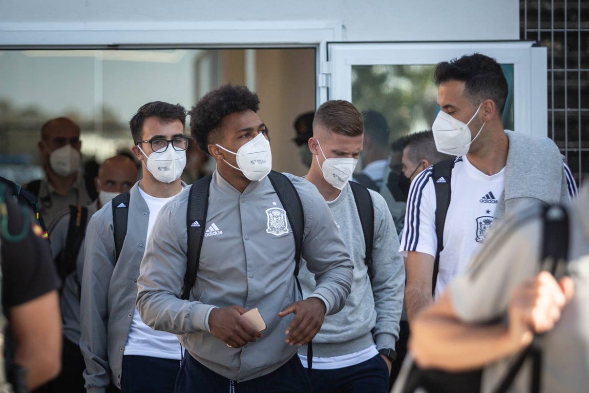 Llegada de la Selección española al Aeropuerto de San Pablo, Sevilla.