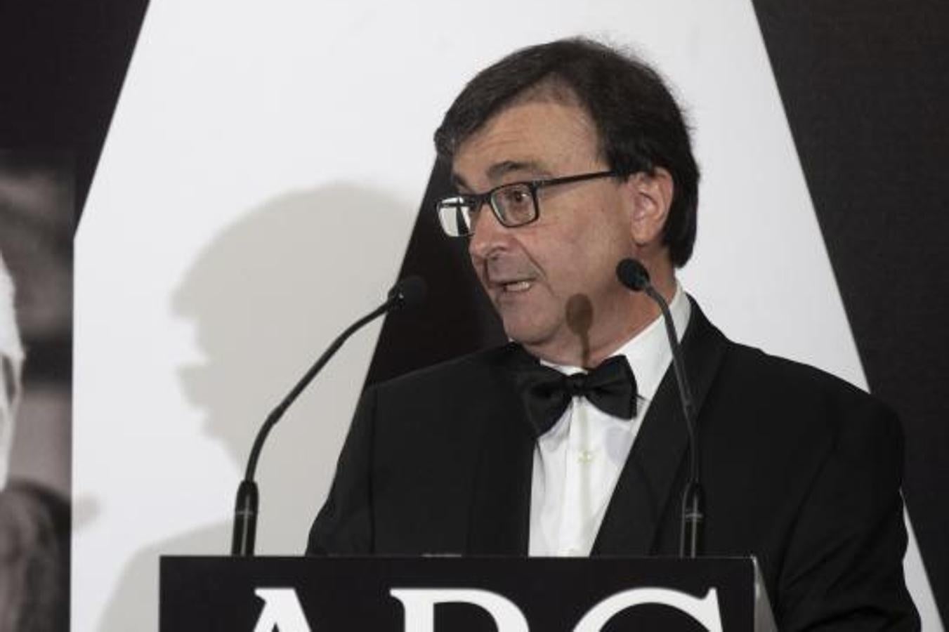 Javier Cercas, durante la lectura de su discurso. 