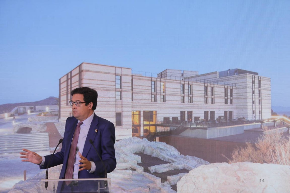 El Parador acoge la conferencia &#039;El reto del turismo en la post pandemia&#039; en el ciclo La Mirada Económica